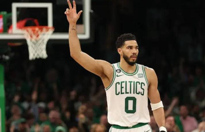 皇家马德里前途光明！，塔图姆新星表现优异表现突出引发球迷热议(皇家马德里32多特蒙德)