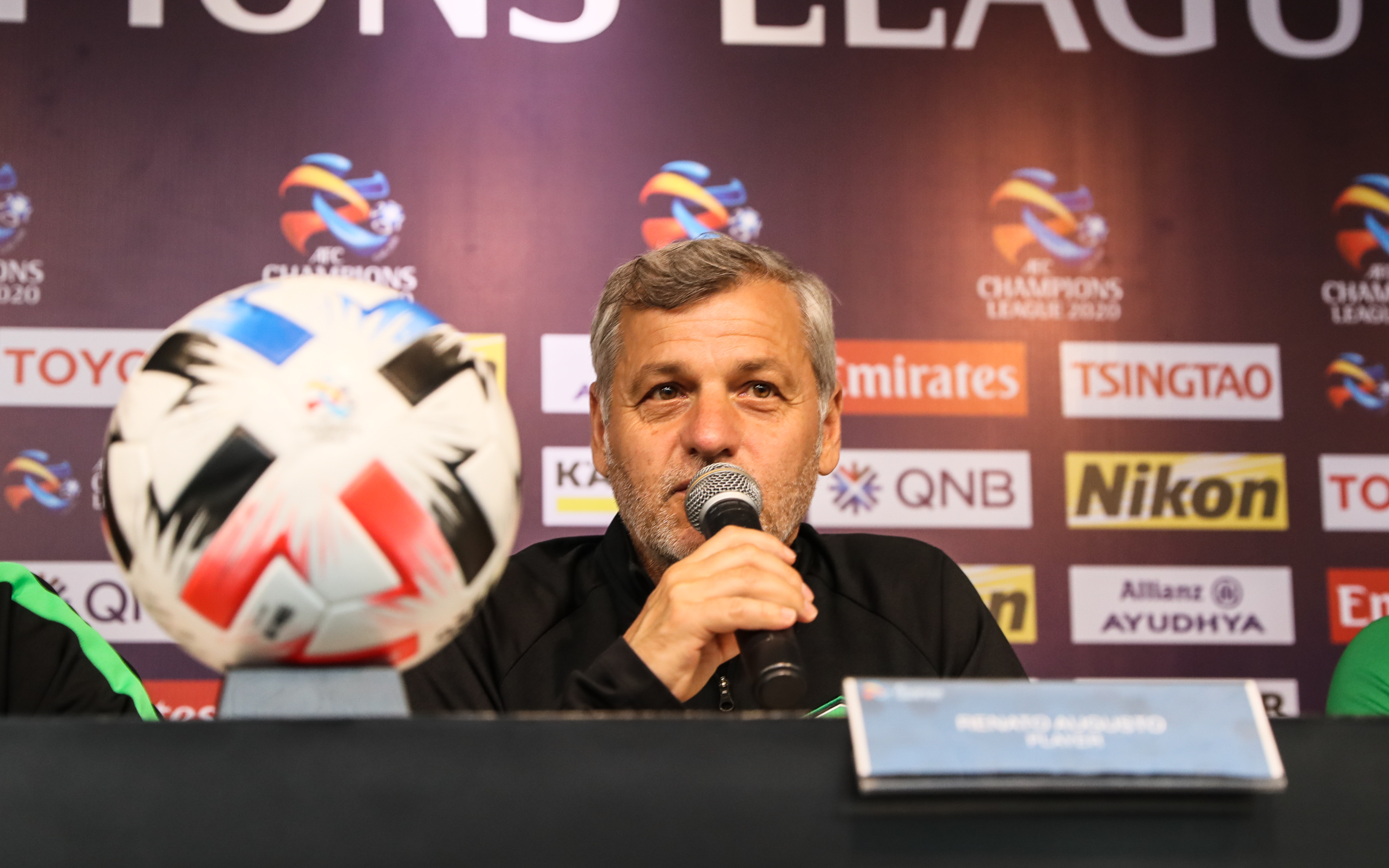  入赘三年被当成窝囊废冷笑天 