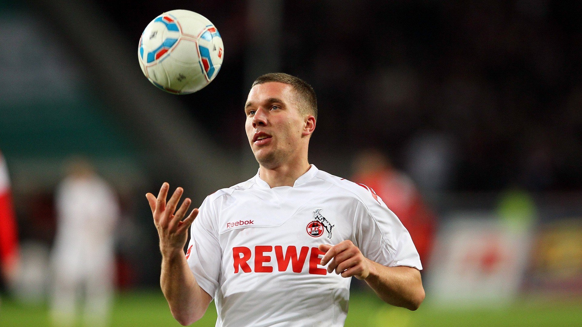  入赘三年被当成窝囊废冷笑天 